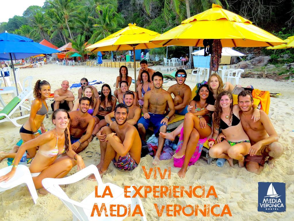 Media Veronica Hostel Suites Pipa Ares Bagian luar foto