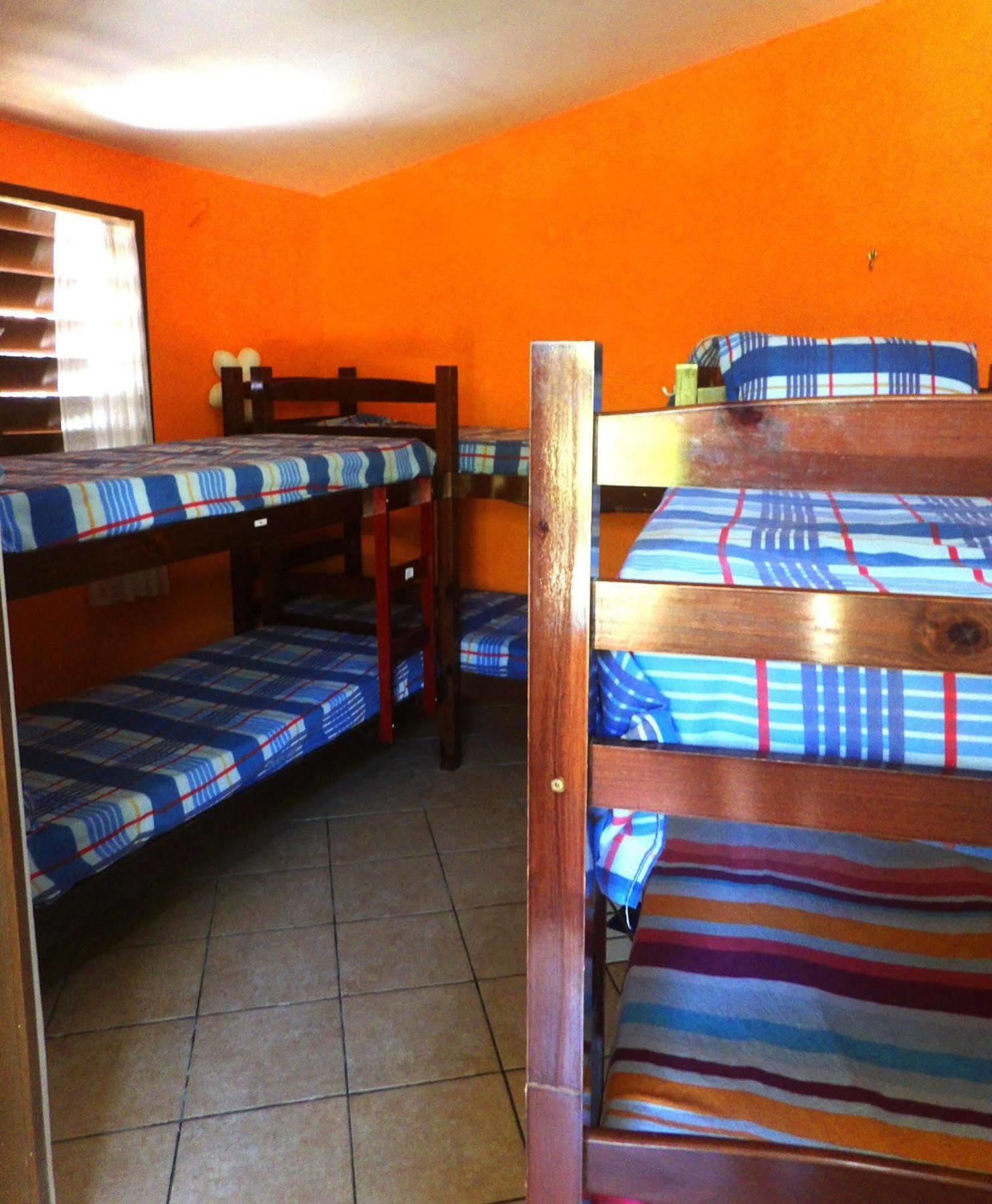 Media Veronica Hostel Suites Pipa Ares Bagian luar foto