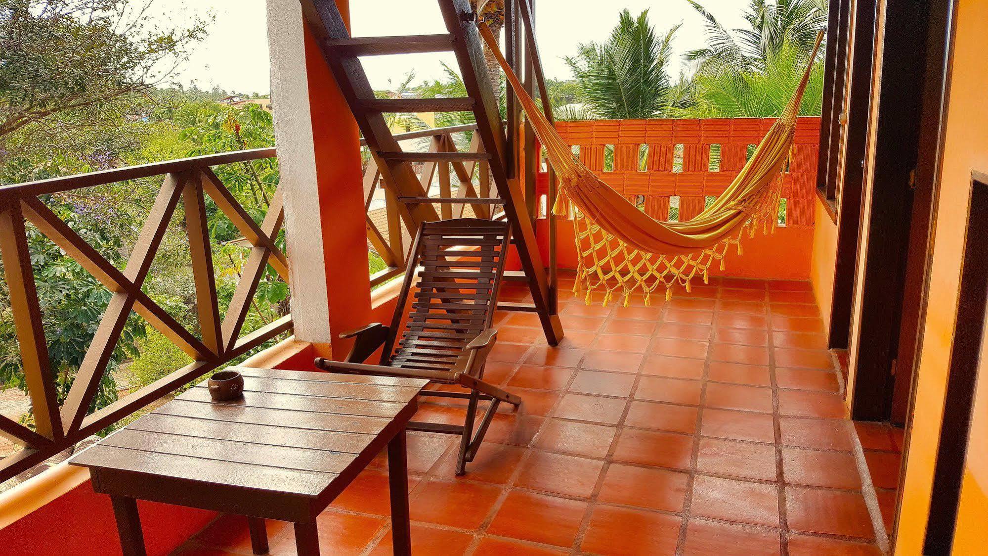 Media Veronica Hostel Suites Pipa Ares Bagian luar foto